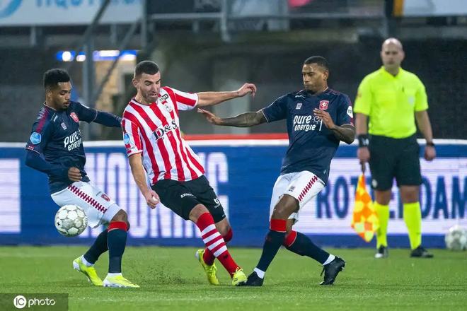 球员提供了 球员提供了